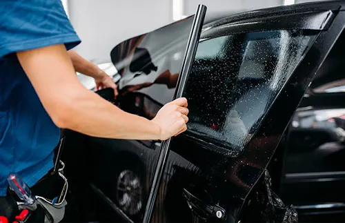 تکنیک های نگهداری شیشه دودی خودرو